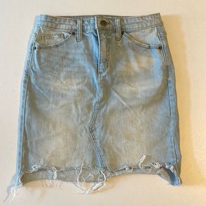 Universal thread Jean skirt